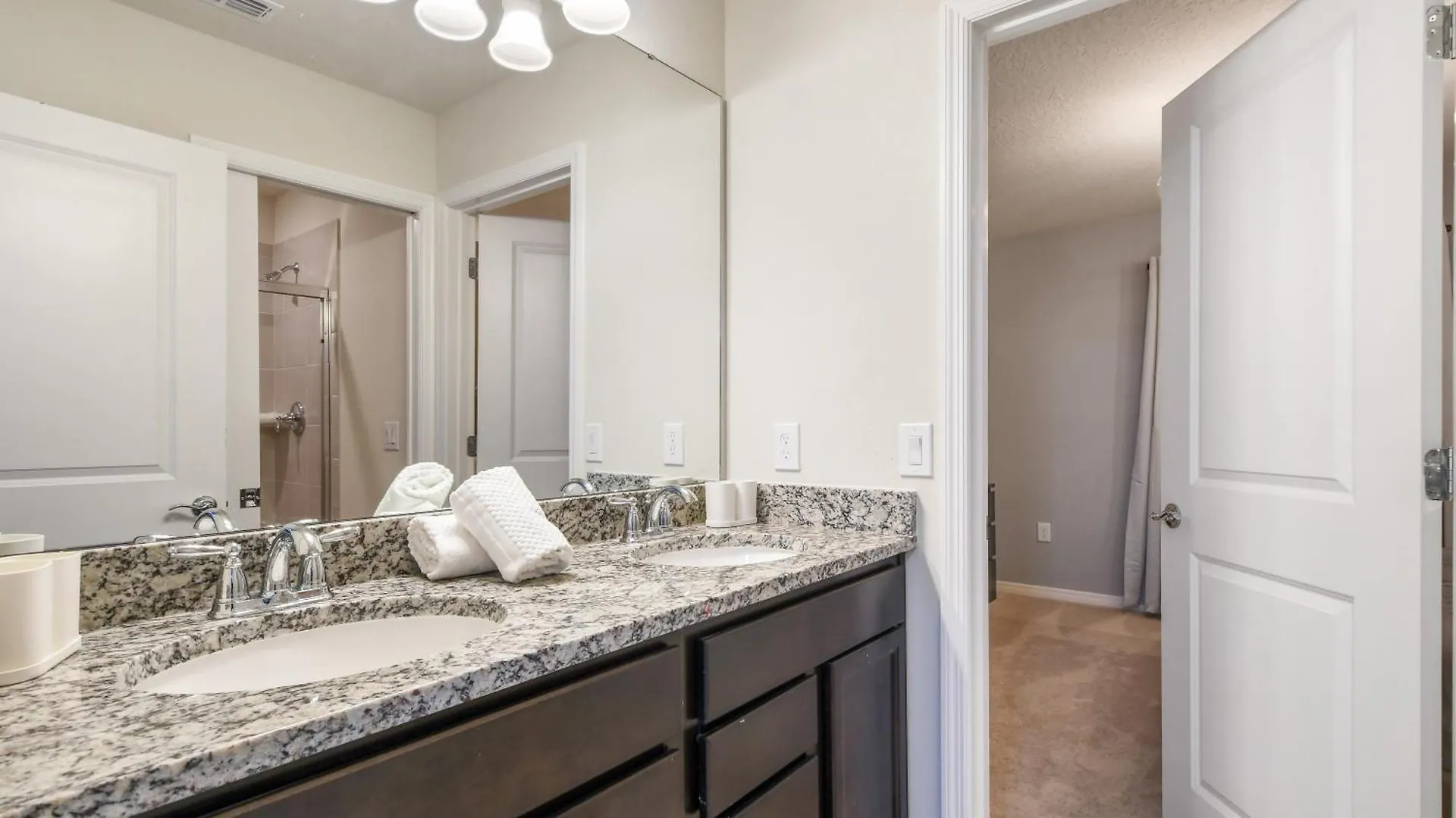 Windsor Island Resort 150 By Top Villas Davenport