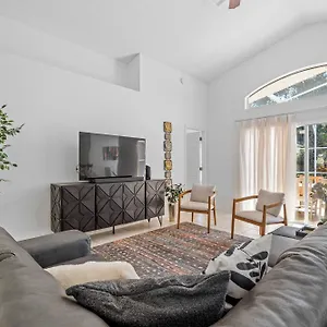 Stunning 4-bedroom W/ Pool - Close To Parks And Gulf Courses! Villa